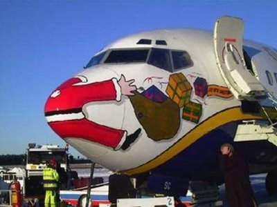 santa-vs-737.jpg